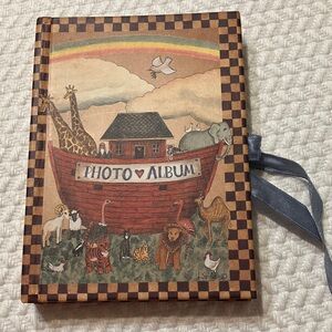 Havoc Publishing Noah's Ark Photo Album HardCover Great For Christmas